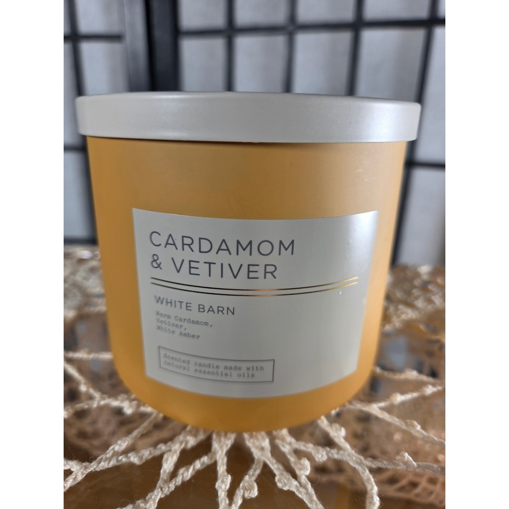 White Barn Cardamom & Vetiver 3-Wick Scented Candle 14.5oz Mustard Yellow Jar - Picture 2 of 6
